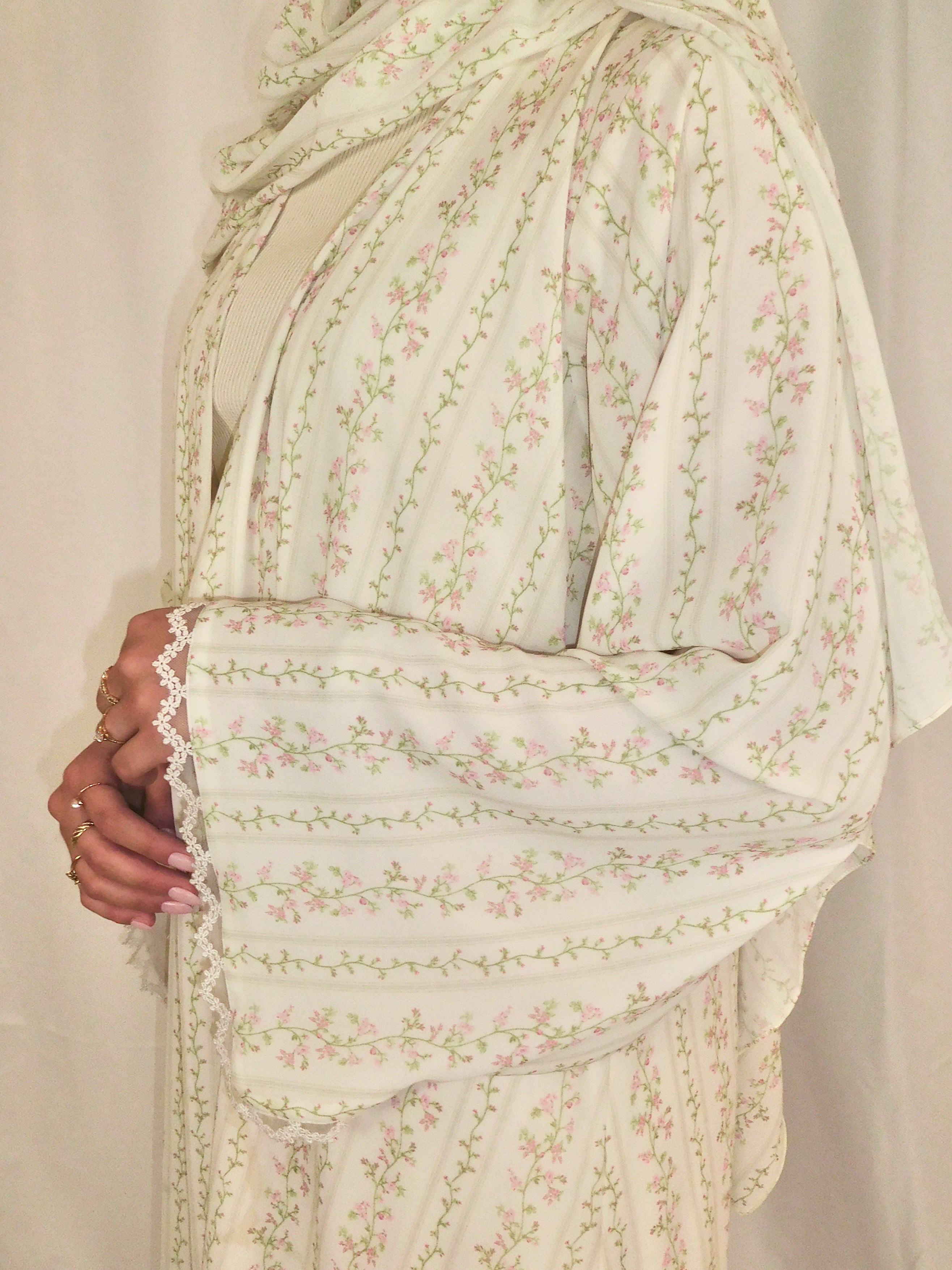 Reverie Lace Print Abaya