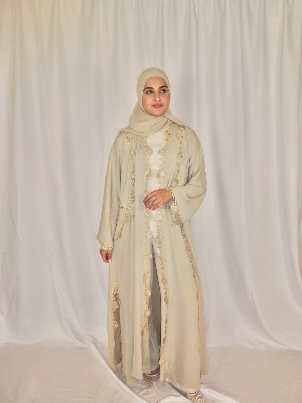 The Signature Abaya - Mist