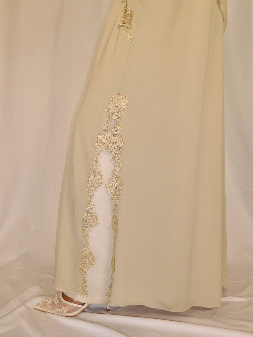 The Signature Abaya - Mist