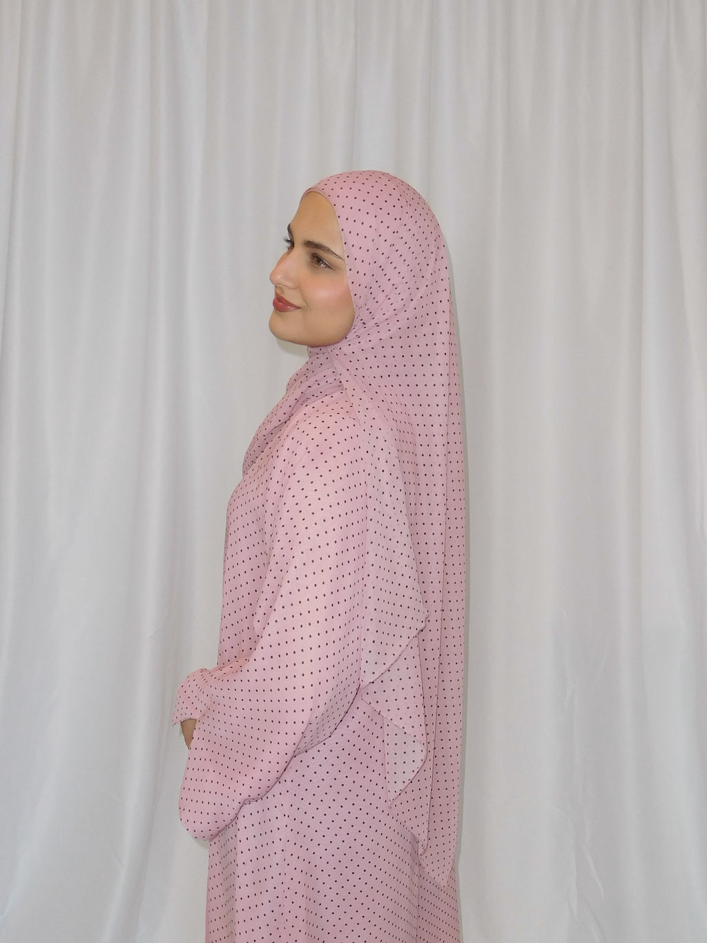Orchid Dotted Print Abaya