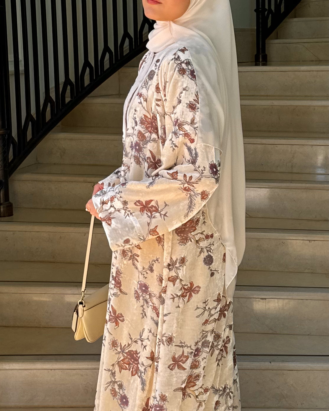 Cream Velvetine Print Abaya
