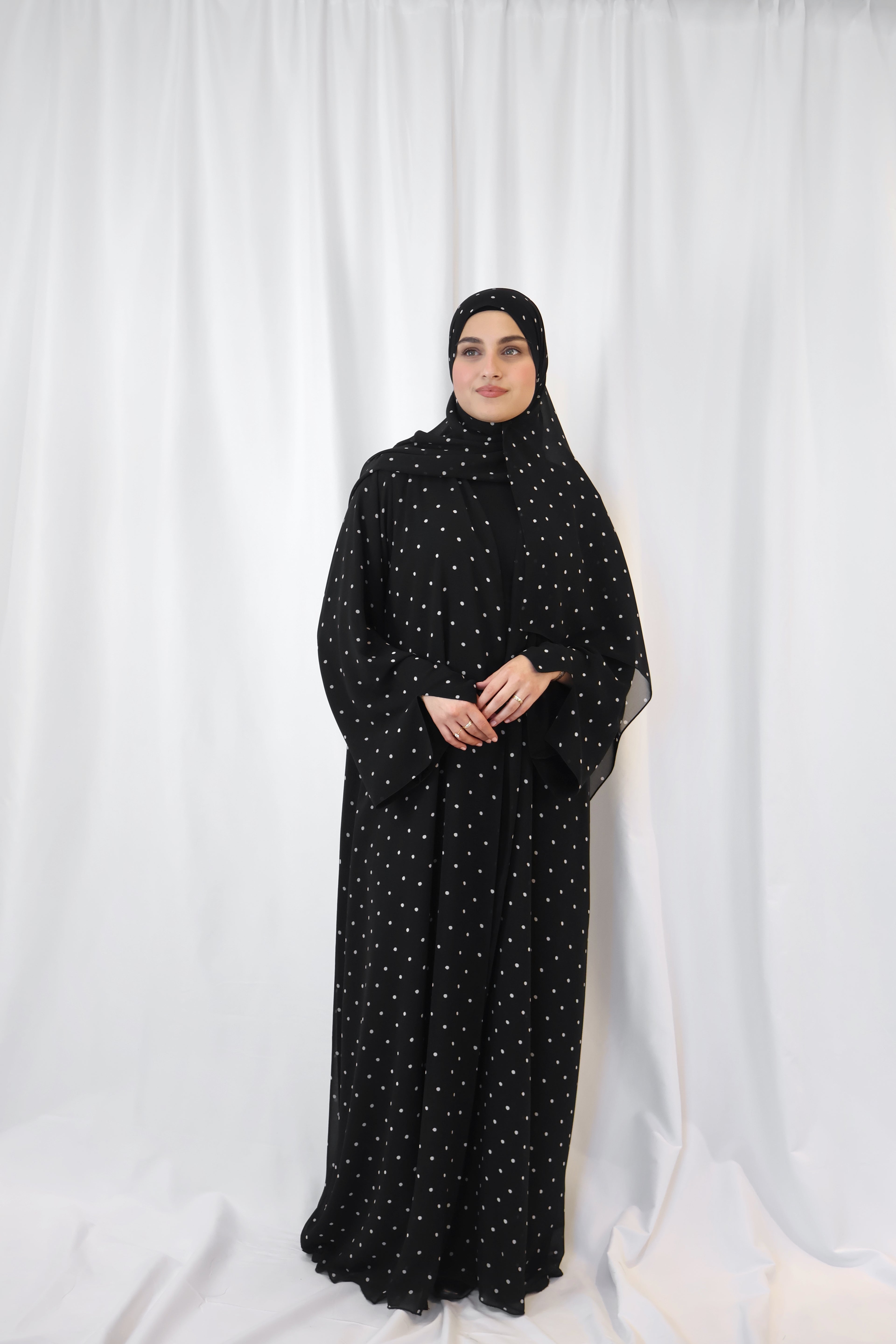 Noir Dotted Print Abaya
