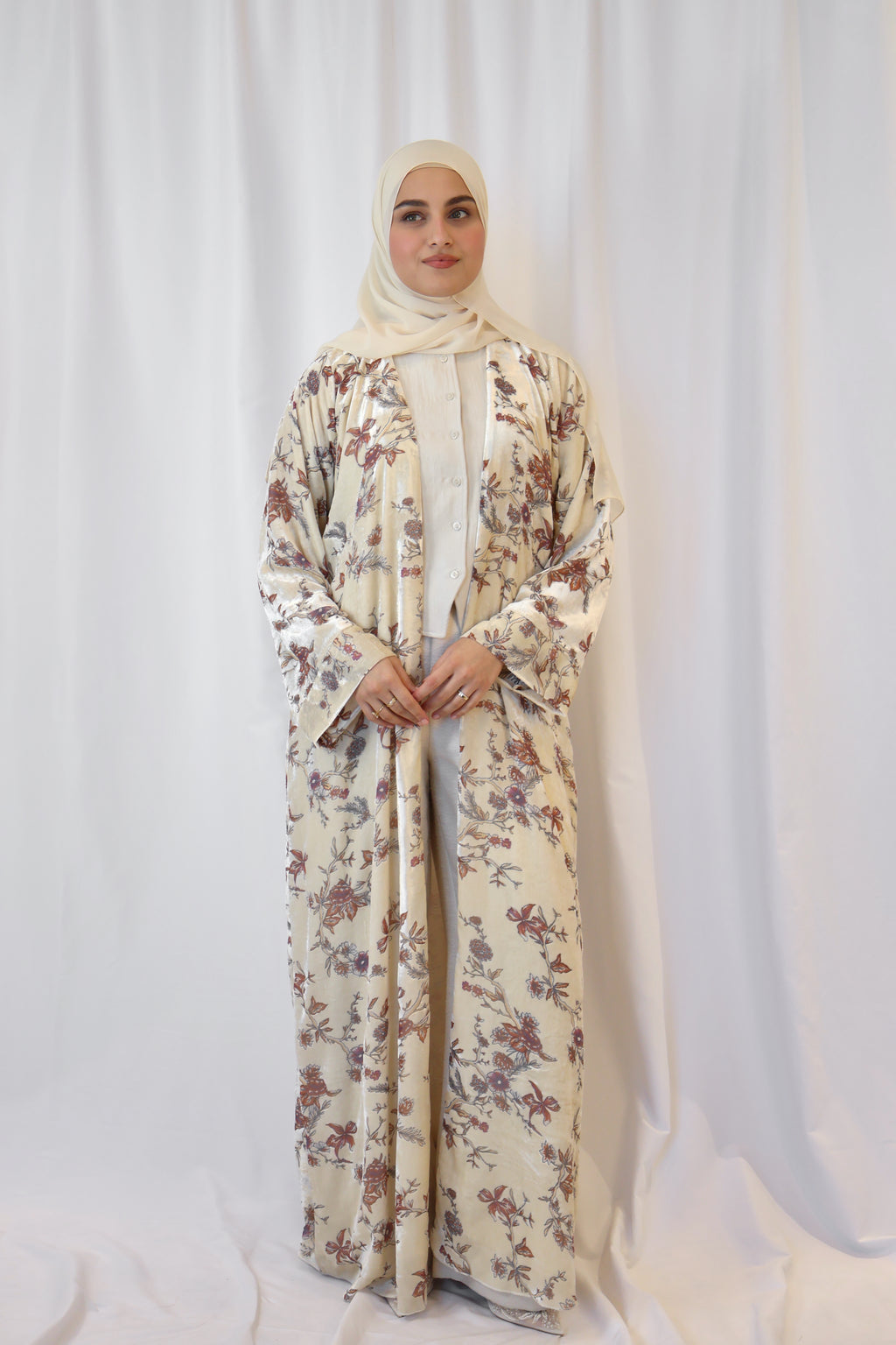 Cream Velvetine Print Abaya