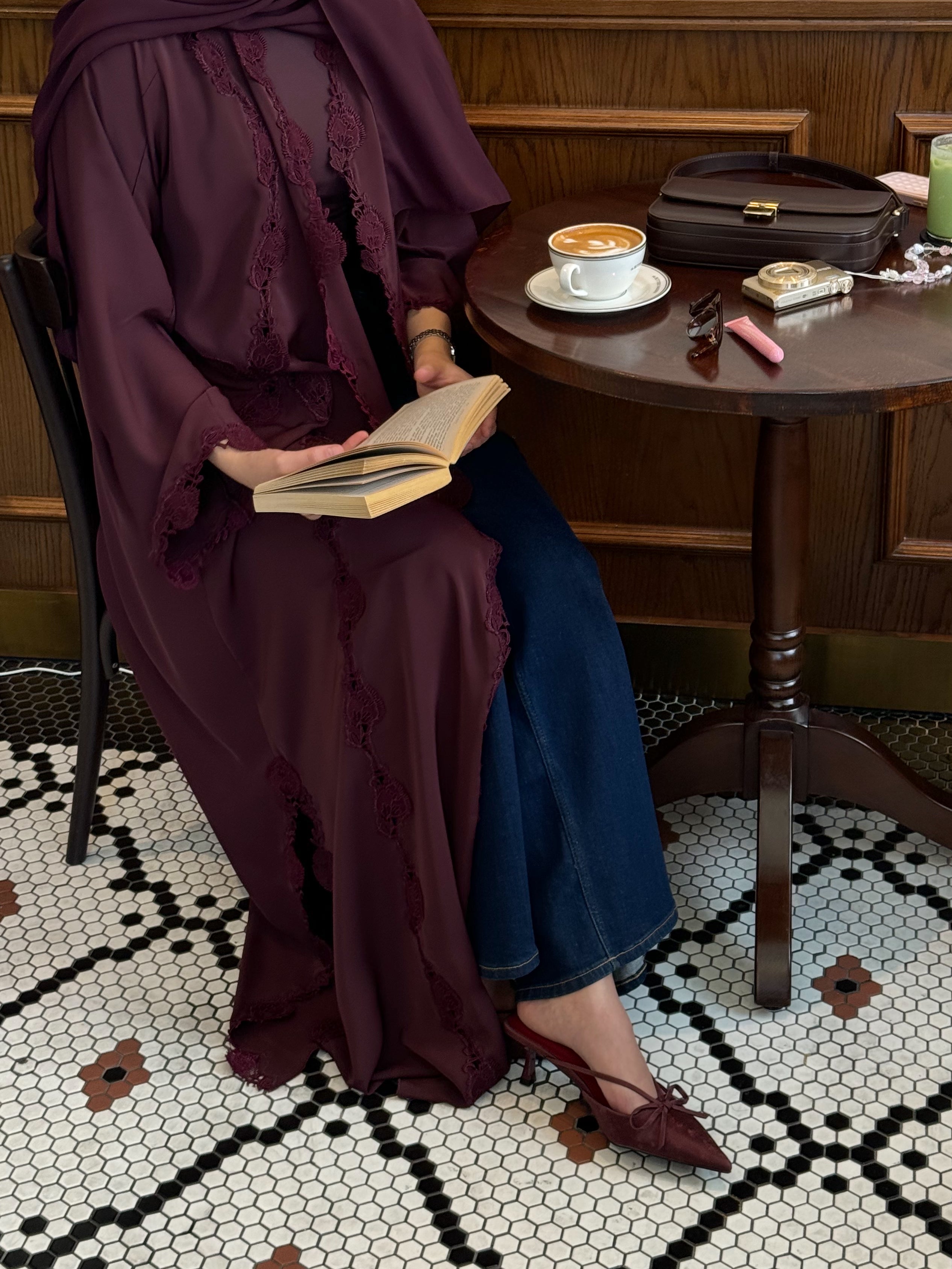 The Signature Abaya - Sugarplum